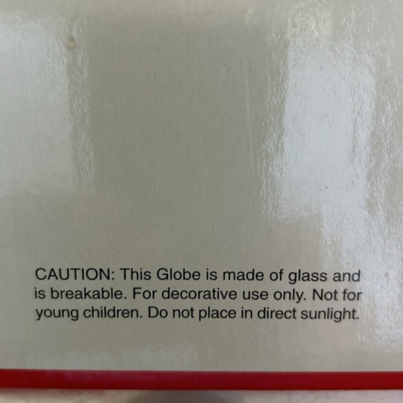 Walt Disney Musical Birthday Water Globe Limited Edition 2001 NIB - Picture 7 of 7